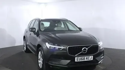 Używany Volvo XC60 Momentum 190 KM (139 kW) 2018 Szary SUV