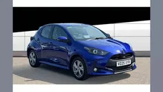 Blue New 2025 Toyota Yaris Hybrid Hatchback | £19,891 (Fair price)