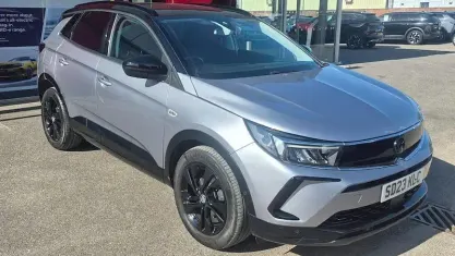 Gebraucht Vauxhall Grandland X S 131 PS (96 kW) 2023 Grau SUV