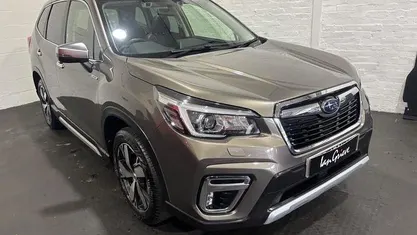 Used Subaru Forester Premium 150 HP (110 kW) 2020 Gold SUV