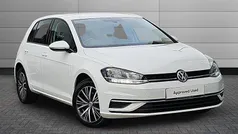 Used 2018 VW Golf VII SE Hatchback | £14,050 (Fair price)