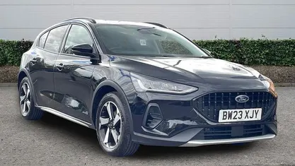 Used Ford Focus Active 125 HP (91 kW) 2023 Black Hatchback