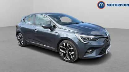 Begagnad Renault Clio V SE 90 HK (66 kW) 2022 Halvkombi