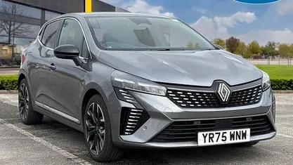 Used Renault Clio V Techno 143 HP (105 kW) 2025 Hatchback
