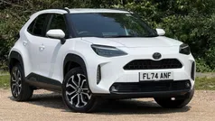 Used 2025 Toyota Yaris Hybrid Design Estate | £24,767 (Fair price)