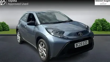 Used Toyota Aygo X PURE 72 HP (52 kW) 2025 Grey SUV