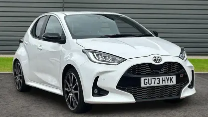 Used Toyota Yaris Sport 116 HP (85 kW) 2023 White Hatchback