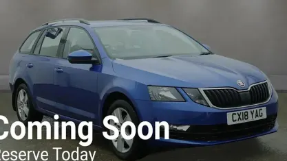 Usado Skoda Octavia SE 150 CV (110 kW) 2018 Azul Familiar