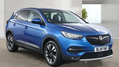 Used Vauxhall Grandland X Sport 120 HP (88 kW) 2018 Blue SUV
