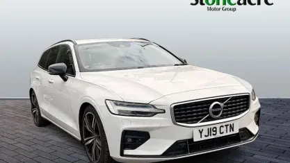 Used Volvo V60 R-Design 150 HP (110 kW) 2019 White Estate