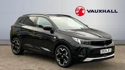 Black Used 2024 Vauxhall Grandland X Ultimate SUV | £19,890 (Fair price)