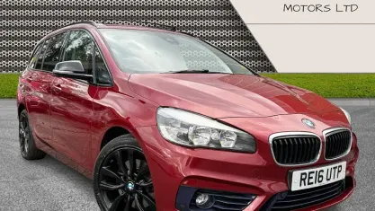 Used BMW 220 Sport Line 192 HP (141 kW) 2016 Red Estate