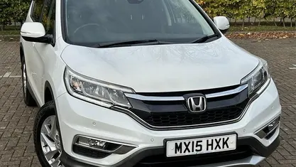 White Used 2015 Honda CR-V SE SUV | £8,795 (Fair price)