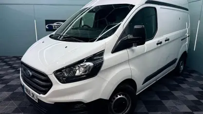 Used Ford Transit Custom S 105 HP (77 kW) 2020 White Van