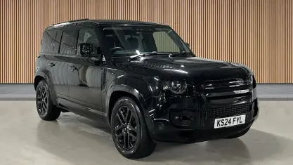 Used Land Rover Defender S 400 HP (294 kW) 2023 Santorini black SUV