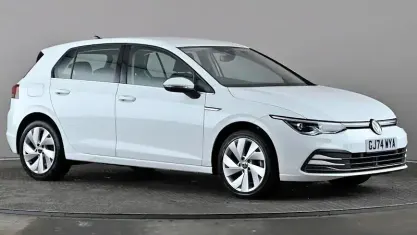 Used VW Golf VIII Style 131 HP (96 kW) 2024 White Hatchback