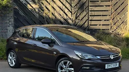 Used Vauxhall Astra SRi 150 HP (110 kW) 2019 Hatchback