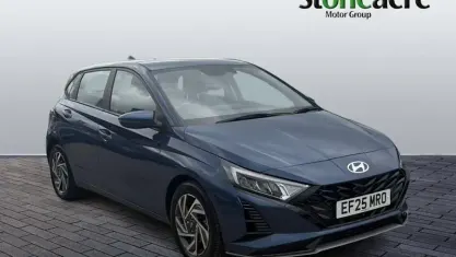 Used Hyundai i20 Advanced 101 HP (74 kW) 2024 Blue Hatchback