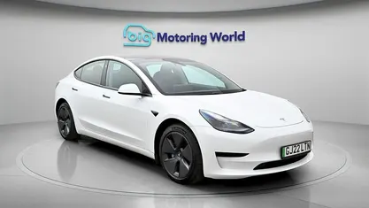 Used Tesla Model 3 Standard Range Plus 222 kW (302 HP) 2021 Sedan