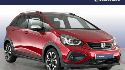 Used Honda Jazz Hybrid 109 HP (80 kW) 2023 Crystal red Hatchback