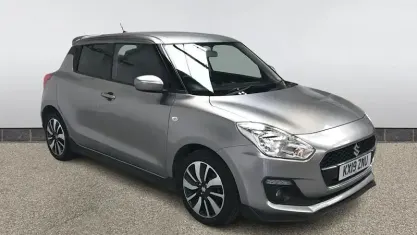 Używany Suzuki Swift 90 KM (66 kW) 2019 Srebrny Hatchback