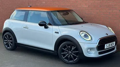Silver Used 2018 Mini Cooper Hatch Hatchback | £10,750 (Fair price)