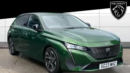 Used Peugeot 308 Allure Premium 131 HP (96 kW) 2023 Green Hatchback