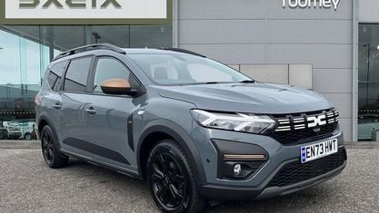 Używany Dacia Jogger Extreme 141 KM (103 kW) 2025 Minivan