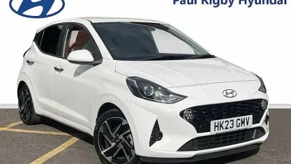 Used Hyundai i10 Premium 67 HP (49 kW) 2023 White Hatchback