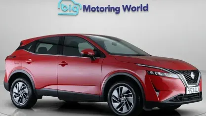 Used Nissan Qashqai Acenta Premium 140 HP (102 kW) 2023 Red SUV