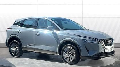 Usado Nissan Qashqai Acenta Premium 158 CV (116 kW) 2023 Gris SUV