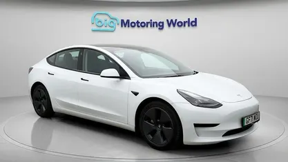 Used 2021 Tesla Model 3 Standard Range Sedan | £18,100 (Fair price)