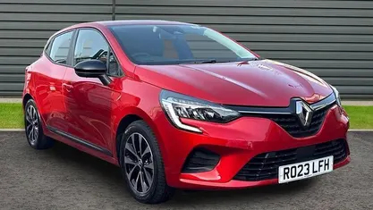 Used Renault Clio V Evolution 145 HP (106 kW) 2023 Hatchback