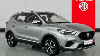 Silver Used 2023 MG ZS Excite Sedan | £9,990 (Fair price)