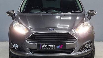 Używany Ford Fiesta Titanium 95 KM (69 kW) 2016 Szary Hatchback