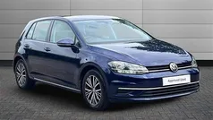 Blue Used 2018 VW Golf VII SE Hatchback | £14,490 (Fair price)