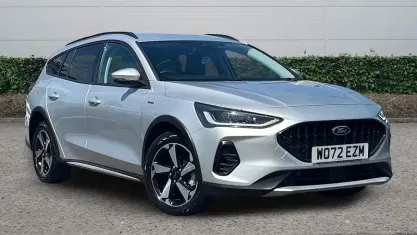 Używany Ford Focus Active 125 KM (91 kW) 2023 Srebrny Kombi