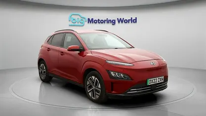 Used Hyundai Kona Premium 150 kW (204 HP) 2022 Red SUV