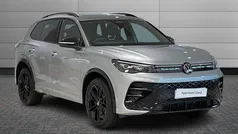 Oyster silver Used 2025 VW Tiguan R-line SUV | £44,988 (Fair price)