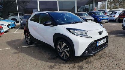Usado Toyota Aygo X 72 CV (52 kW) 2025 SUV