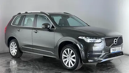 Grey Used 2018 Volvo XC90 Momentum SUV | £20,850 (Fair price)