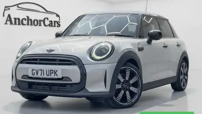 Used Mini Cooper Exclusive 136 HP (100 kW) 2022 Silver Hatchback