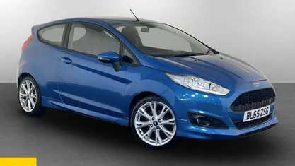 Blue Used 2016 Ford Fiesta Zetec Hatchback | £4,595 (Good price)