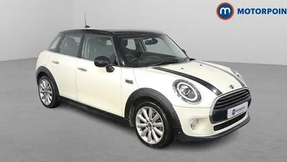 White Used 2019 Mini Cooper Classic Hatchback | £11,799 (Fair price)