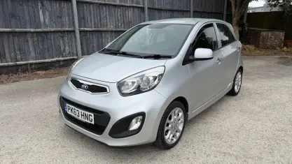 Used Kia Picanto 84 HP (61 kW) 2013 Silver Hatchback