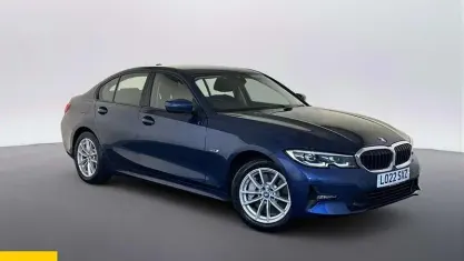 Used BMW 330e Luxury Line 292 HP (214 kW) 2022 Blue Sedan