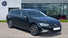 Black Used 2022 VW Passat SEL Estate | £17,913 (Fair price)