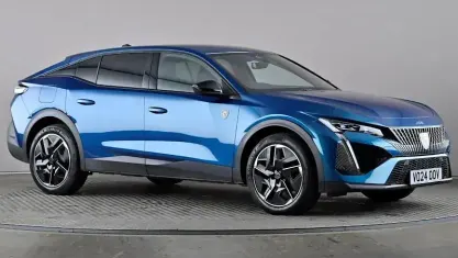 Usado Peugeot 408 GT 131 CV (96 kW) 2024 Azul SUV