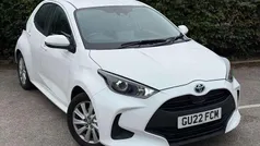 White Used 2022 Toyota Yaris Hybrid Hatchback | £16,299 (Fair price)