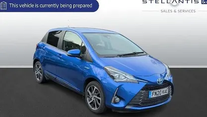 Used Toyota Yaris Hybrid 101 HP (74 kW) 2020 Hatchback